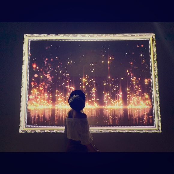 Meet your Posher, Addison - Picture 1 of 1